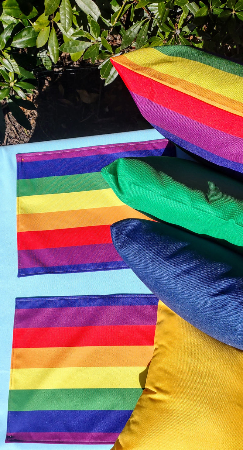 Rainbow Garden Table Set – Tablecloth, 4 Cushion Covers and Place mats | Perfect for Garden Parties, Weddings & Kids&