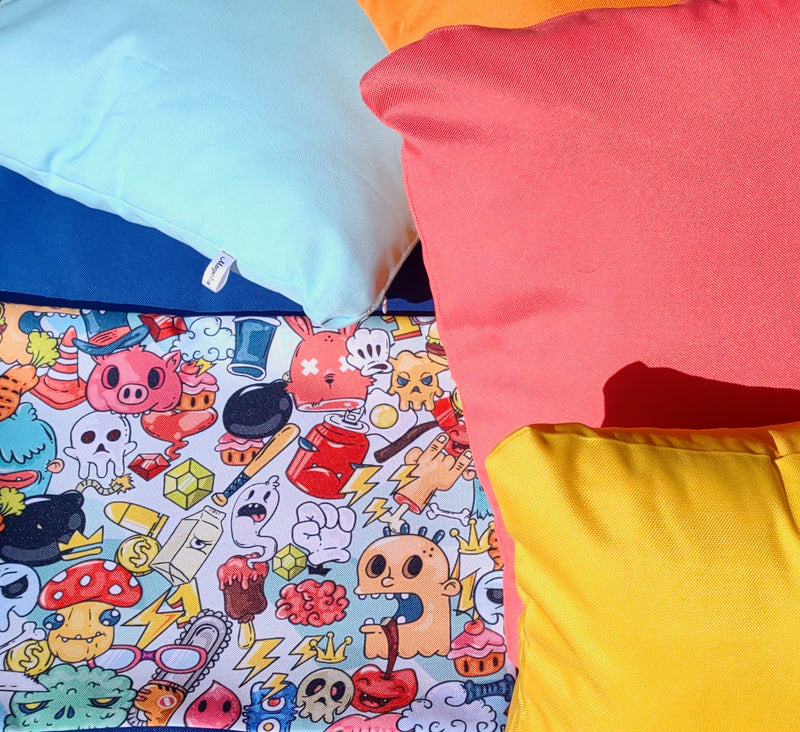 Funny Monsters Garden Table Set – Tablecloth, 2 Cushion Covers and Place mats | Perfect for Garden Parties, Weddings & Kids&