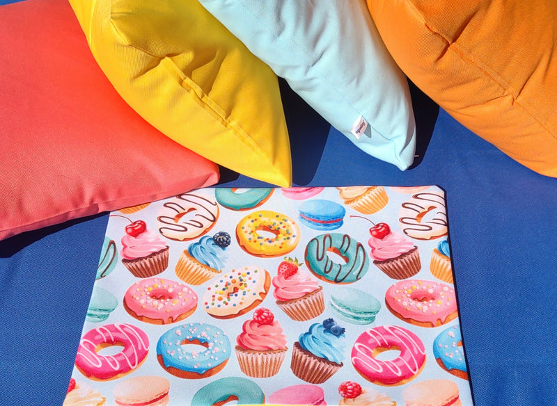 Donuts Garden Table Set – Tablecloth, 2 Cushion Covers and Place mats | Perfect for Garden Parties, Weddings & Kids&