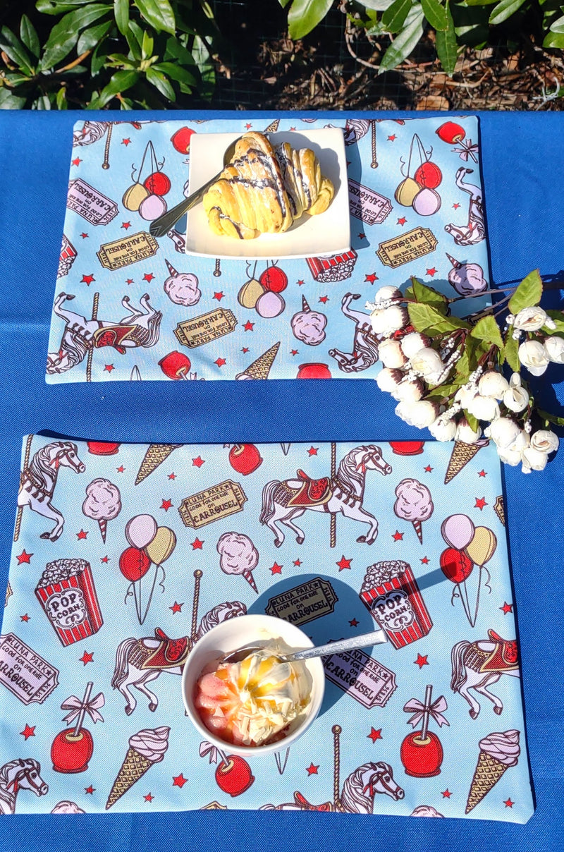 Carousel Garden Table Set – Tablecloth, 2 Cushion Covers and Place mats | Perfect for Garden Parties, Weddings & Kids&