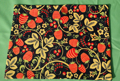 Strawberry Garden Table Set – Tablecloth, 2 Cushion Covers and Place mats | Perfect for Garden Parties, Weddings & Kids' Events