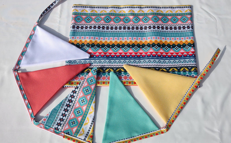 Etno Garden Table Set – Tablecloth, 2 Cushion Covers, Bunting and Place mats | Perfect for Garden Parties, Weddings & Kids&